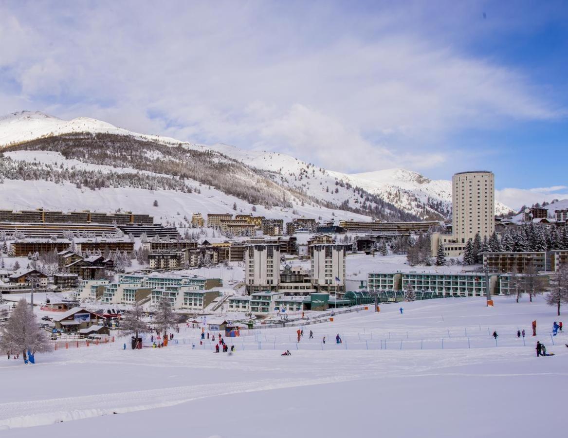 Teleo Vacanze - Villaggio Olimpico Di Colle Sestriere Exterior foto